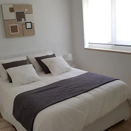 Apartment With Pool In - 53 M², 5 Guests