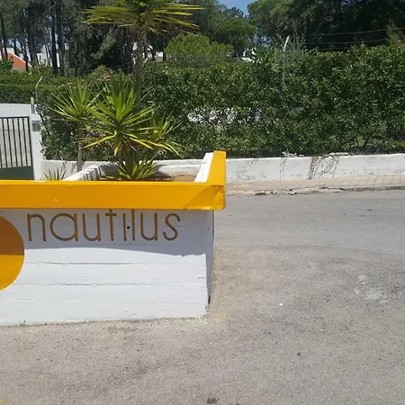 With Pool In - 53 M², 5 Guests