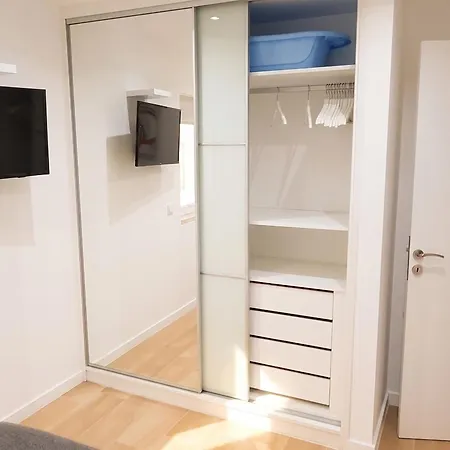 With Pool In - 53 M², 5 Guests Apartment *