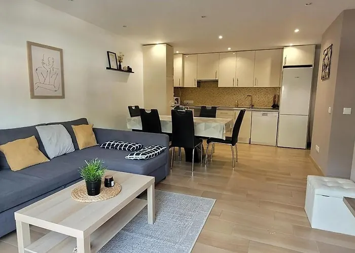 Apartment With Pool In Vilamoura - 53 M², 5 Guests