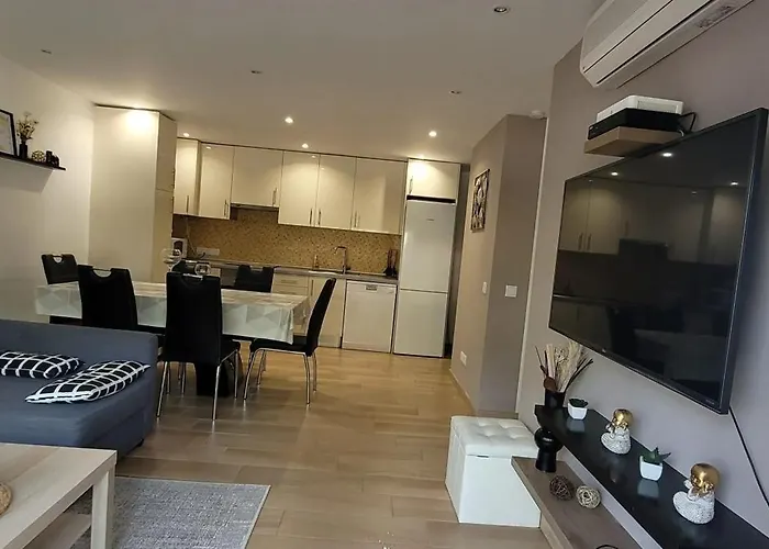 Apartment With Pool In Vilamoura - 53 M², 5 Guests Apartmán