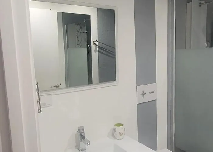 Apartment With Pool In Vilamoura - 53 M², 5 Guests *