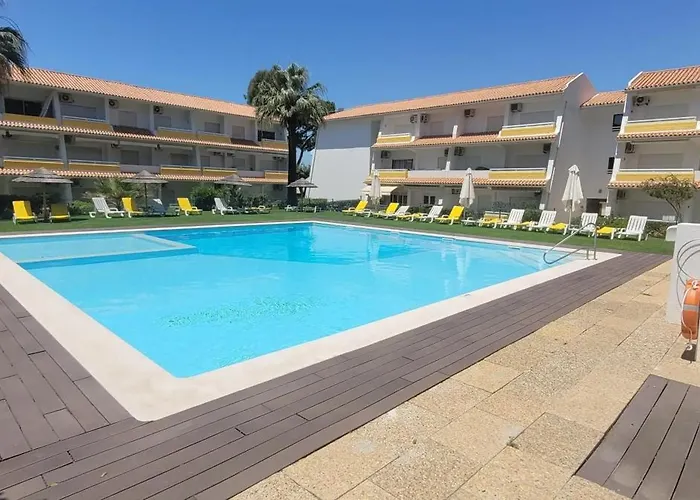 Apartment With Pool In Vilamoura - 53 M², 5 Guests * Vilamoura